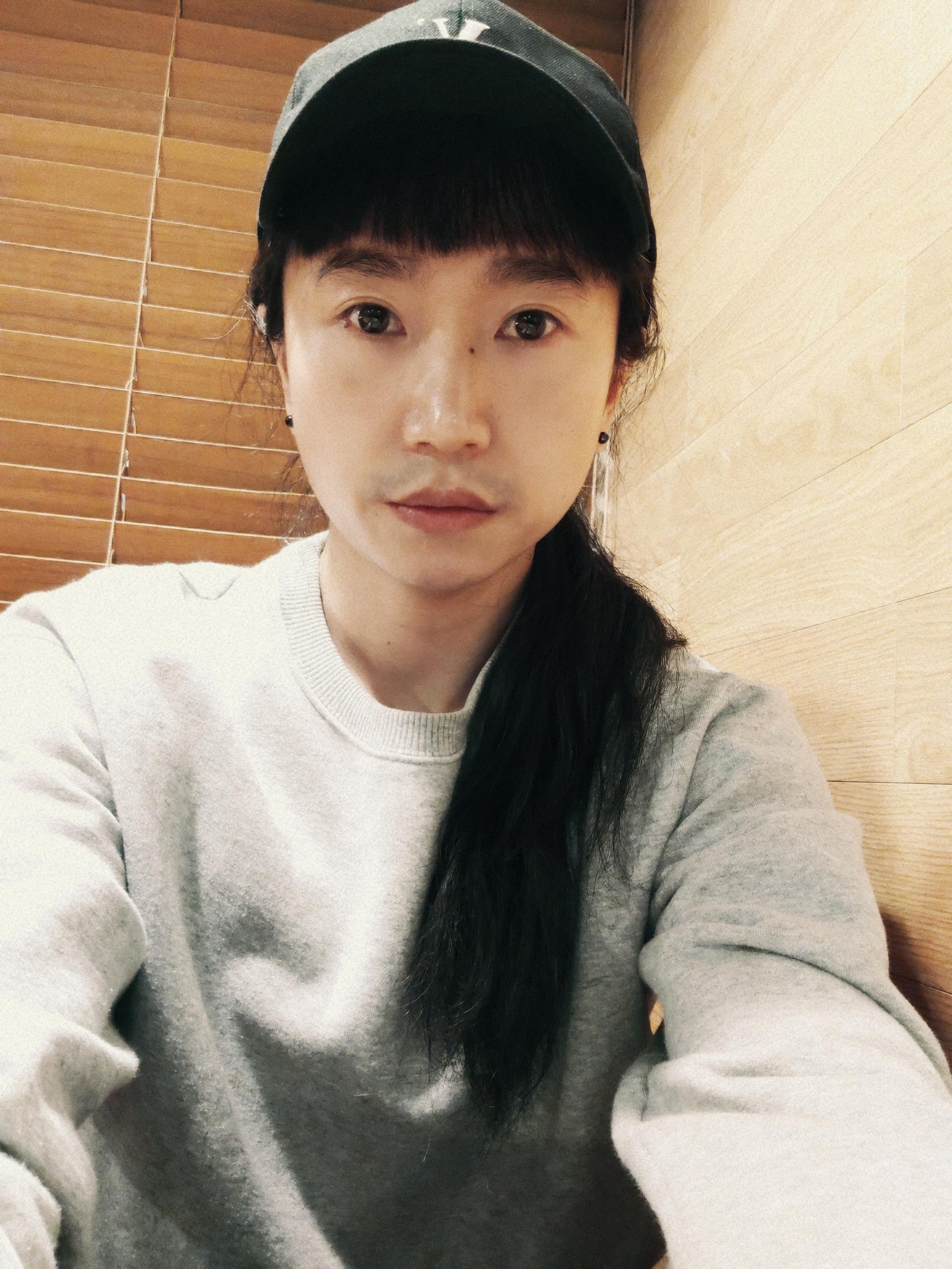 엄지웅